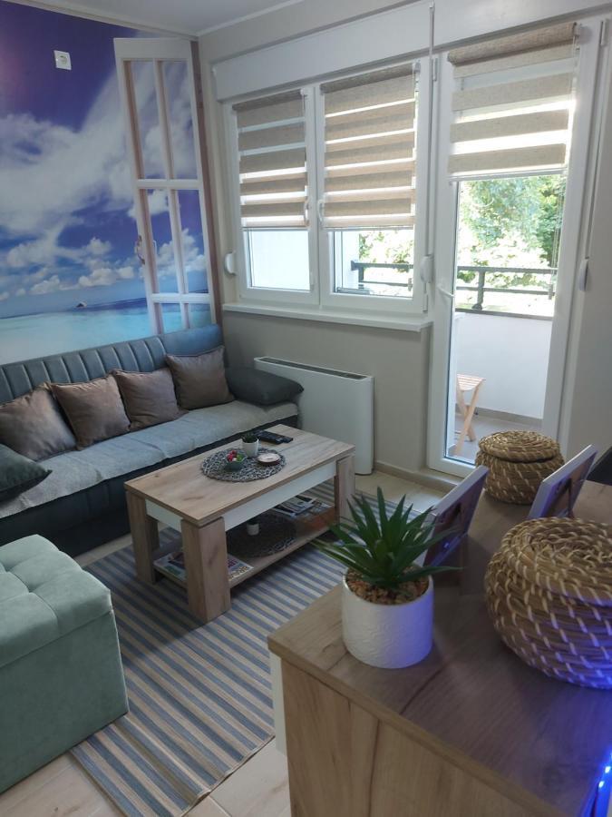 # Espresso 2 Apartman sa garazom Sremska Mitrovica Esterno foto